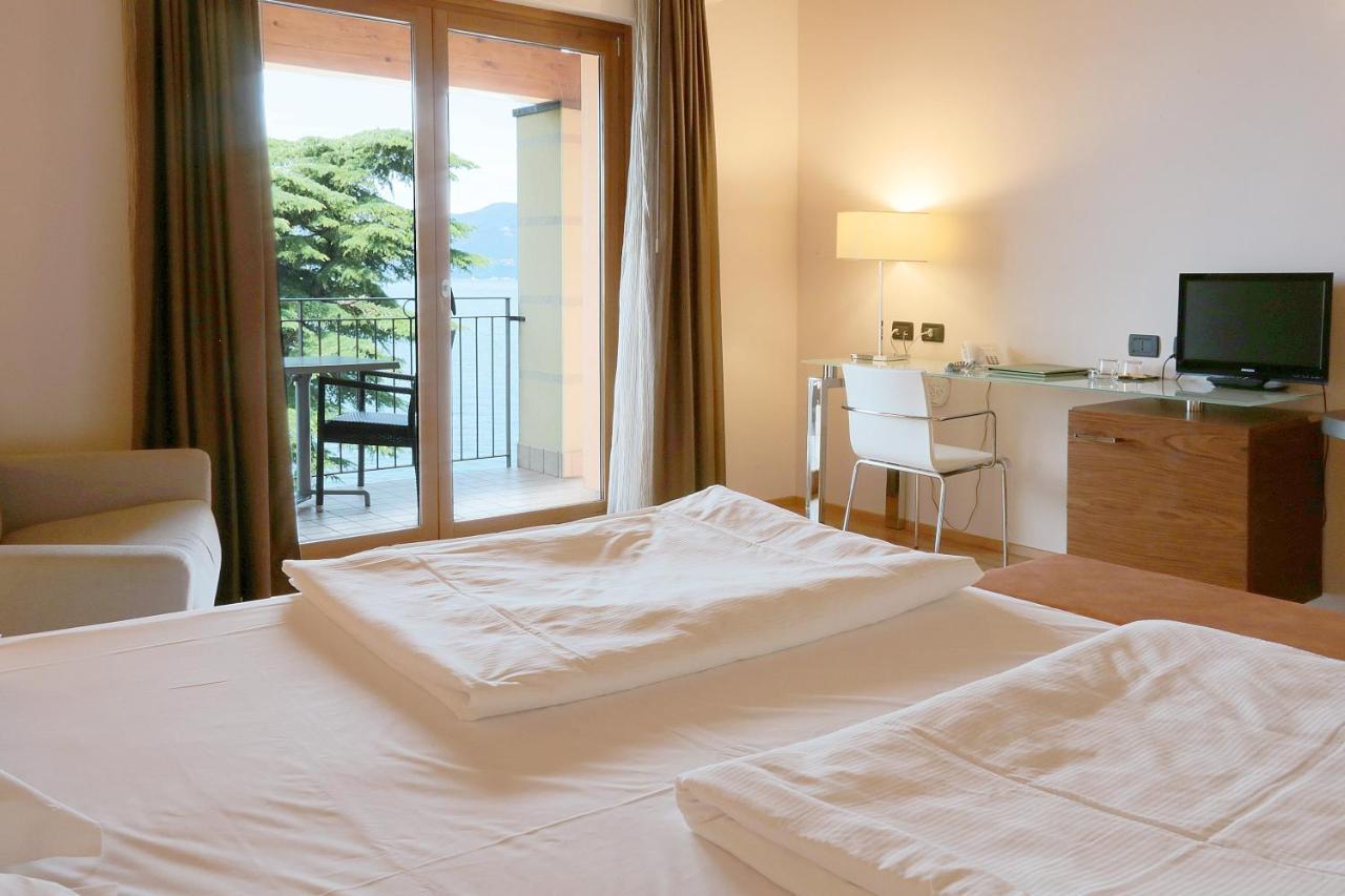 Hotel Lido Torri Del Benaco Esterno foto