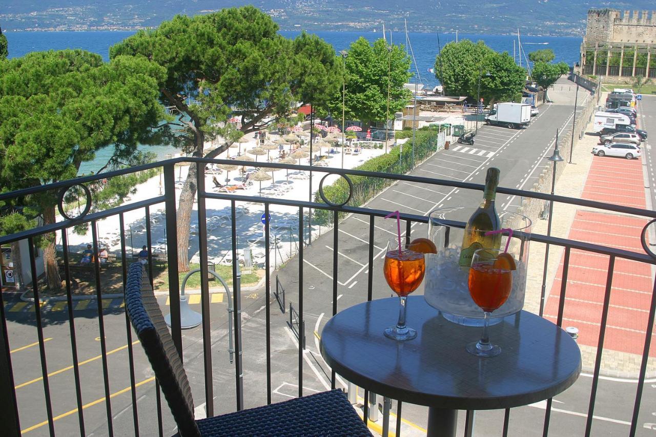 Hotel Lido Torri Del Benaco Esterno foto