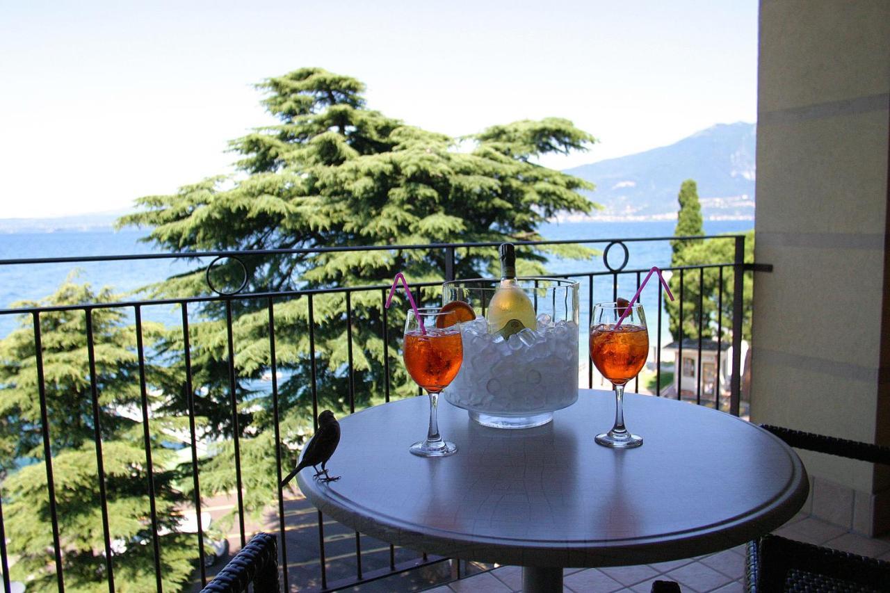Hotel Lido Torri Del Benaco Esterno foto