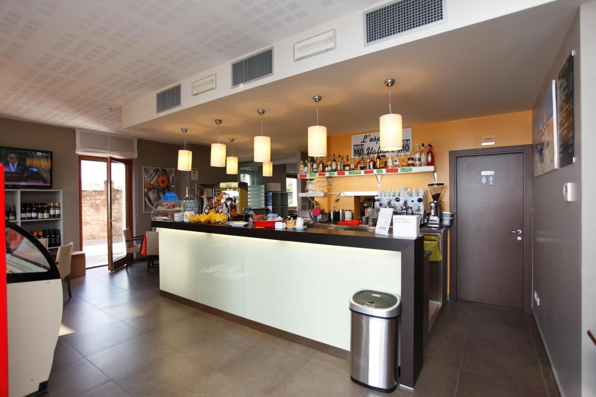 Hotel Lido Torri Del Benaco Esterno foto