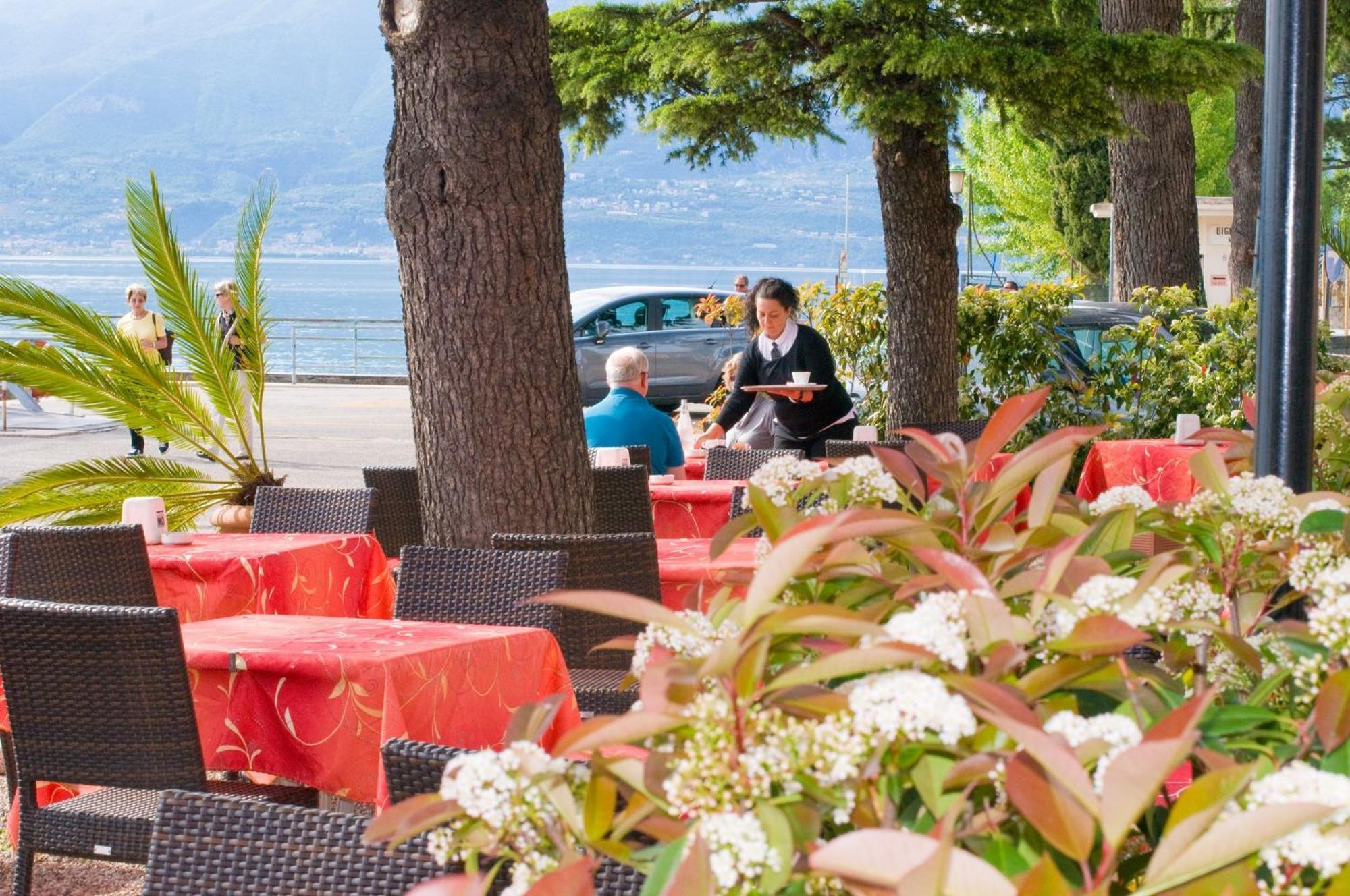 Hotel Lido Torri Del Benaco Esterno foto