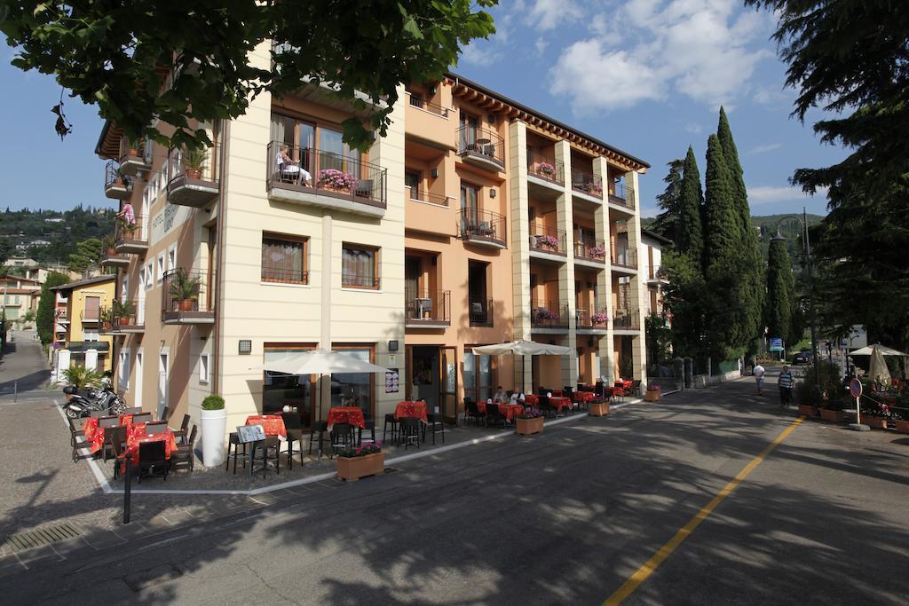 Hotel Lido Torri Del Benaco Esterno foto
